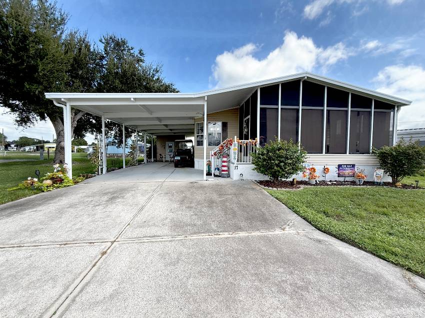 Palmetto, FL Mobile Home for Sale located at 17 West Road Coach House